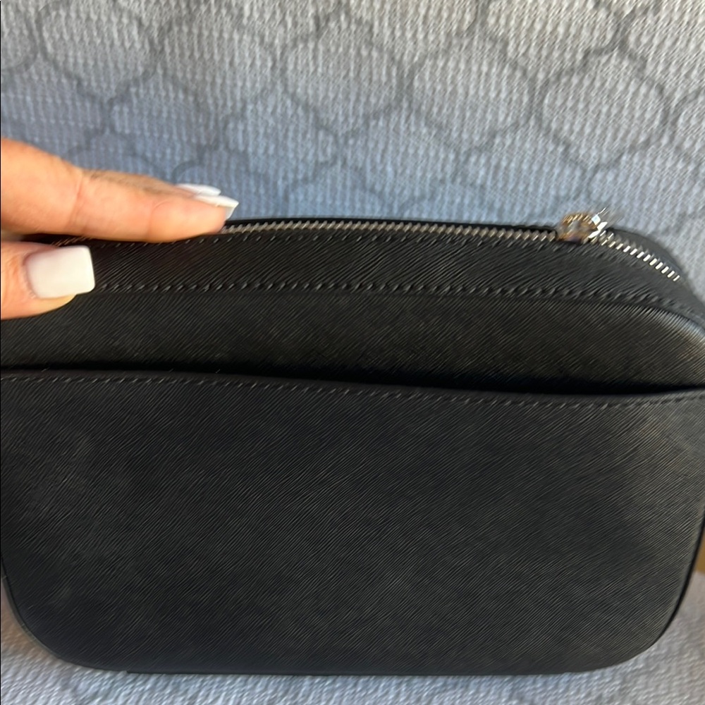 Michael Kors Black leather ladies bag - Picture 4 of 7